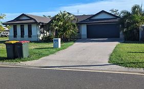 Spacious Entire 4Bedroom House In Gladstone 1 To 8 People Can Stay